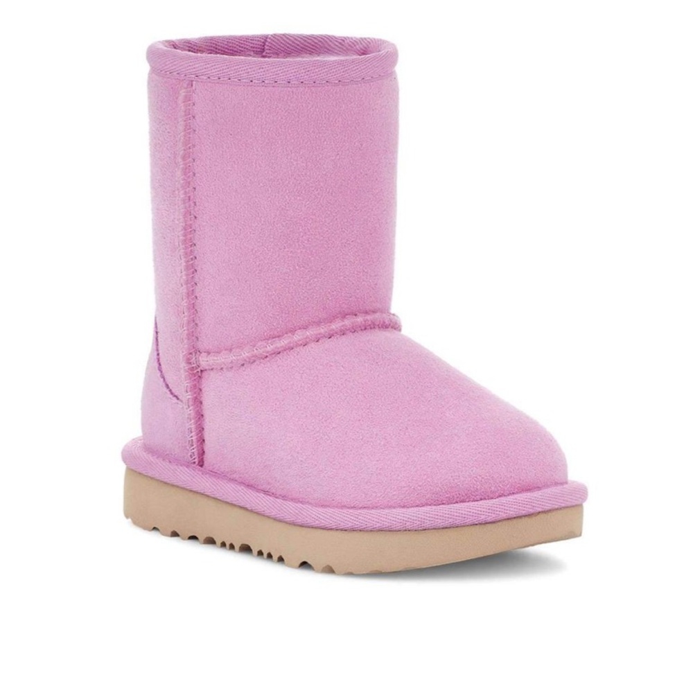 🆕 UGG Classic II Girl Boots